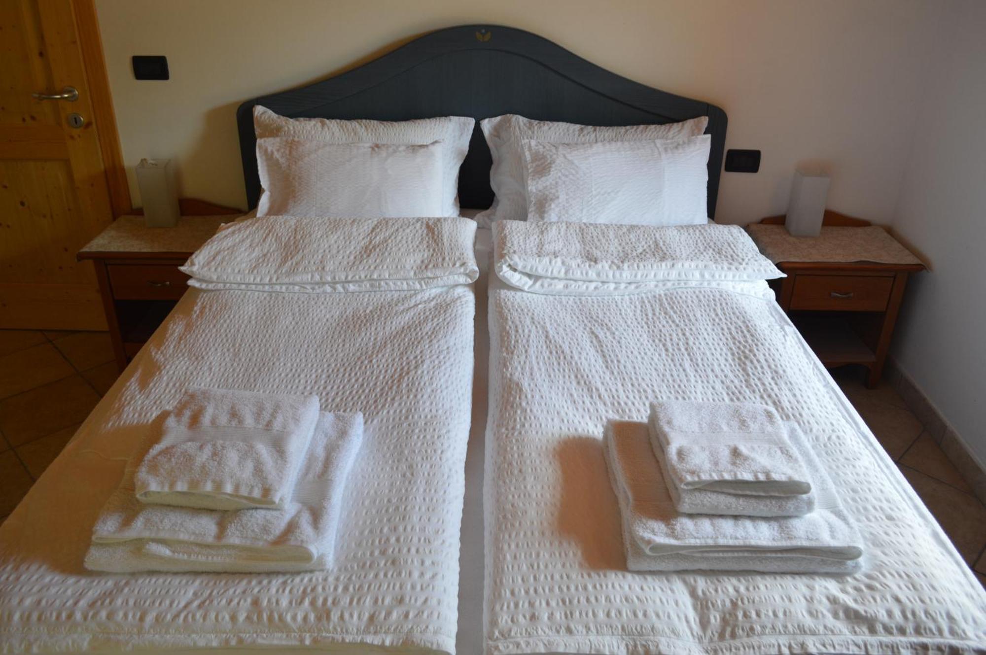 B&B Arlanch 8 Vallarsa Экстерьер фото
